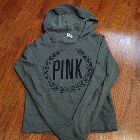 Victoria's Secret Pink pullover. - Picture 1 of 2