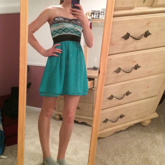 Aqua dress - Picture 2 of 2