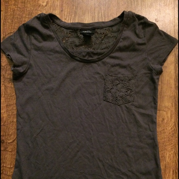 Grey T-shirt with lace