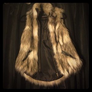 Bagatelle leather/fur Vest w/leather pockets