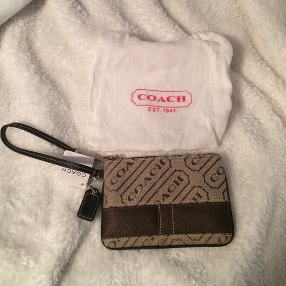 REDUCED NWT Coach Brown Wristlet with Dust bag