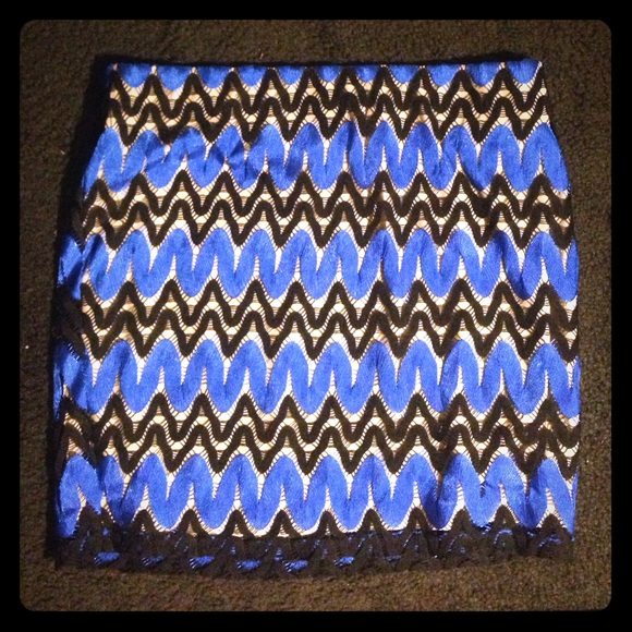 Twill patterned Electric blue & black skirt