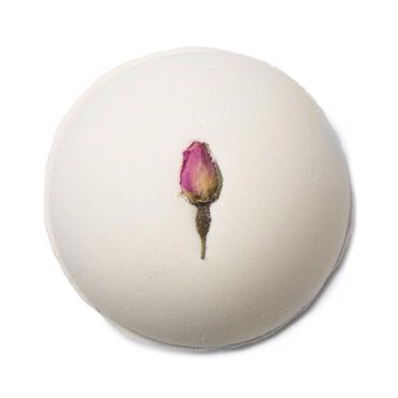 Rose Bombshell Bath Bomb