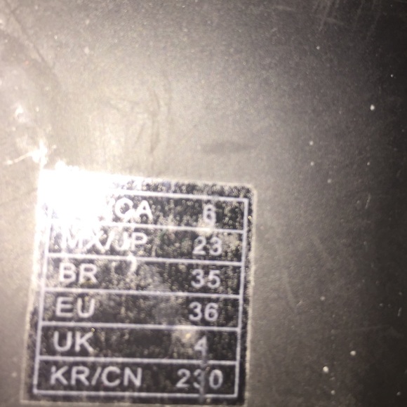 floral sandals from forever 21 - Picture 3 of 3