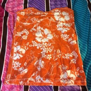 Strapless Hawaiian patterned top
