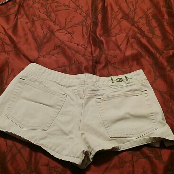 Shorts - Picture 3 of 3
