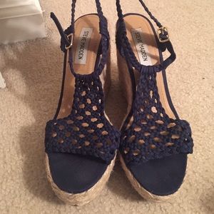 Steve Madden Manngo wedges in Navy