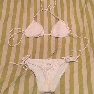American Eagle white crochet bikini