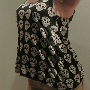 Clothing, clothes, shirt, tank top, skull design