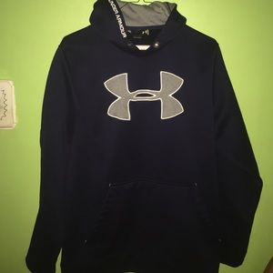 Under Armour sweatshirt 💪