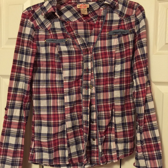 Cute long sleeve top.