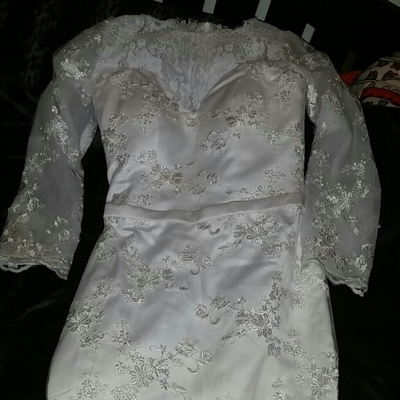 Lace wedding dress