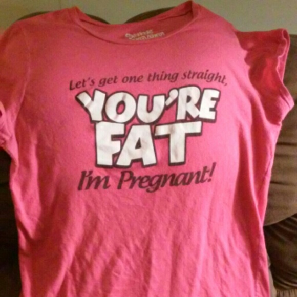 2 Spencer's Mommy 2 Be t-shirts - Picture 1 of 4