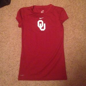 OU Dry fit tshirt
