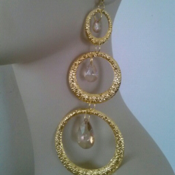 1 earring