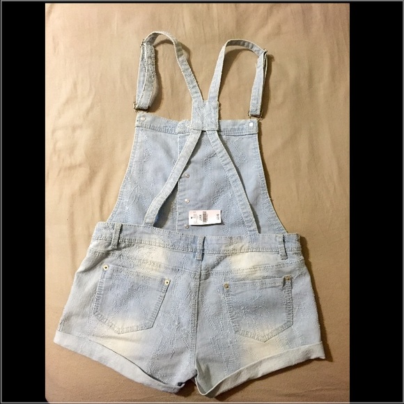 Light denim shortalls - Picture 2 of 4