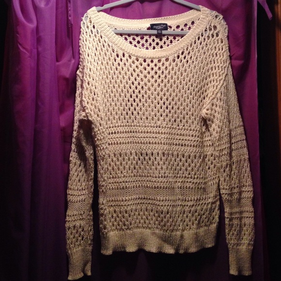 American Eagle sweater