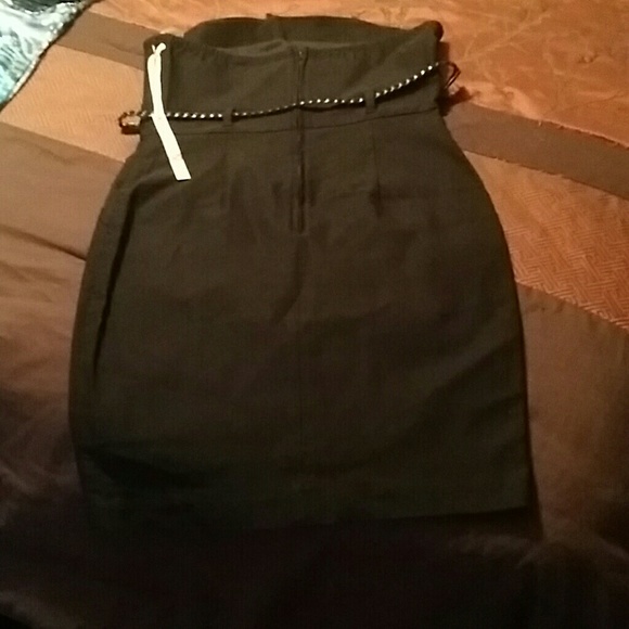 Dress - Picture 3 of 4