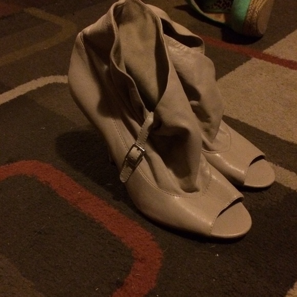 Nine West booties