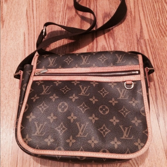 Authentic Louis Vuitton Bosphore Messenger Bag MM
