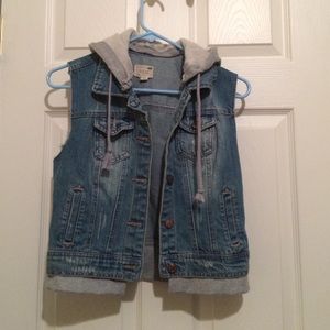 Jean jacket with hood