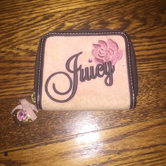 JUICY COUTURE WALLET