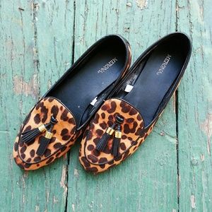Price Reduced 👇 Leopard Print Flats