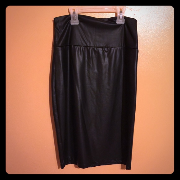 Leather skirt