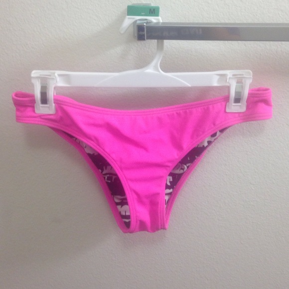 Semi cheeky volcom bikini bottoms