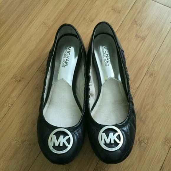 Authentic  Michael kors flats