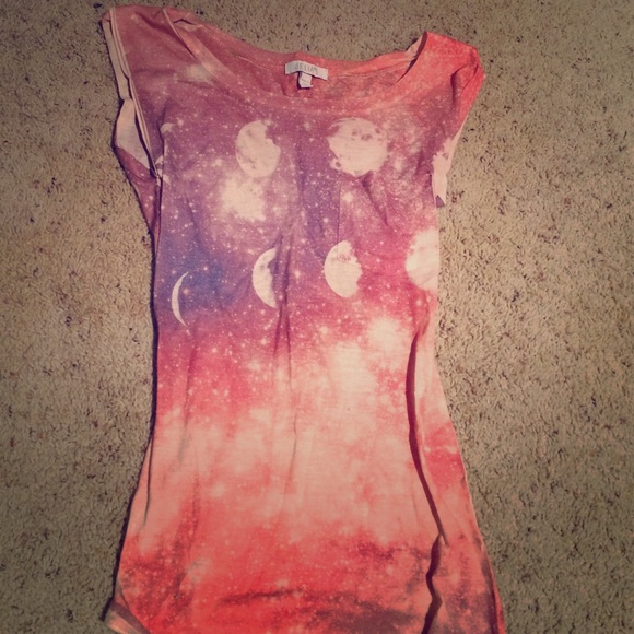 Sleeveless Pocket Tee