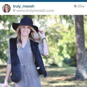 Black Felt Floppy Hat