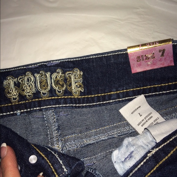 Shorts - Picture 2 of 3