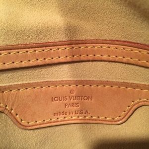 LV purse