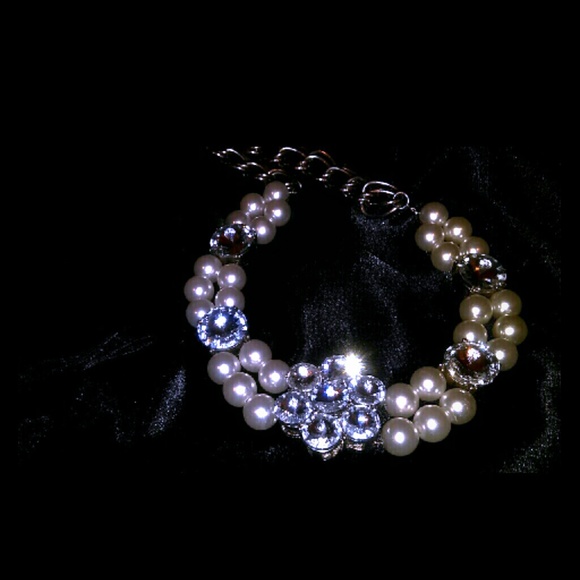 Pearl and Bling Necklace