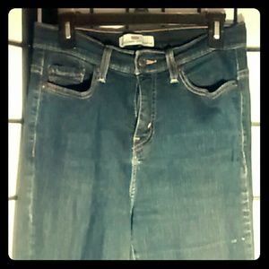 Levi's 512 Turn these into your favorite!!!
