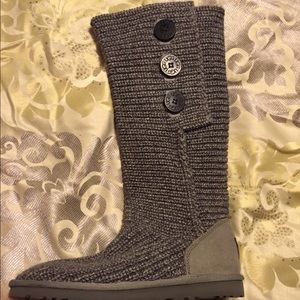 AUTHENTIC WOMEN'S CARDY UGG'S.