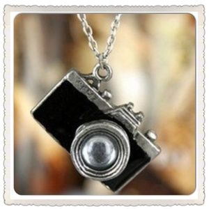 🌹SALE🌹Camera Necklace