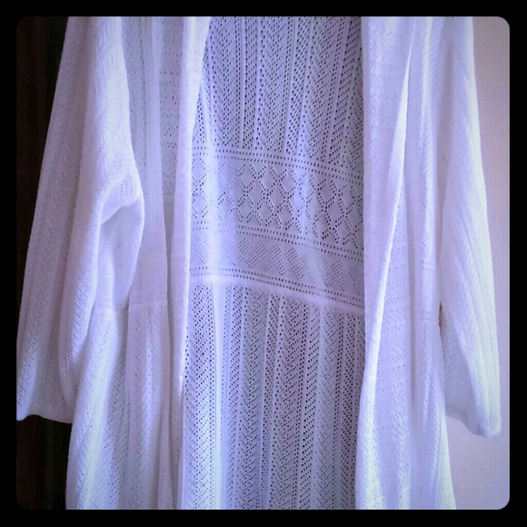 SOLD Pretty summer cardigan