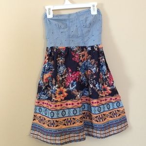 SOLD ❌❌❌ Strapless Pixle Dress