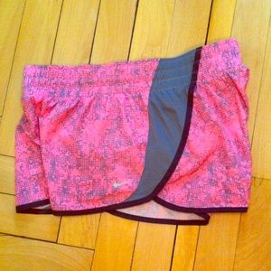 Nike dri-fit Workout Shorts - pink/gray