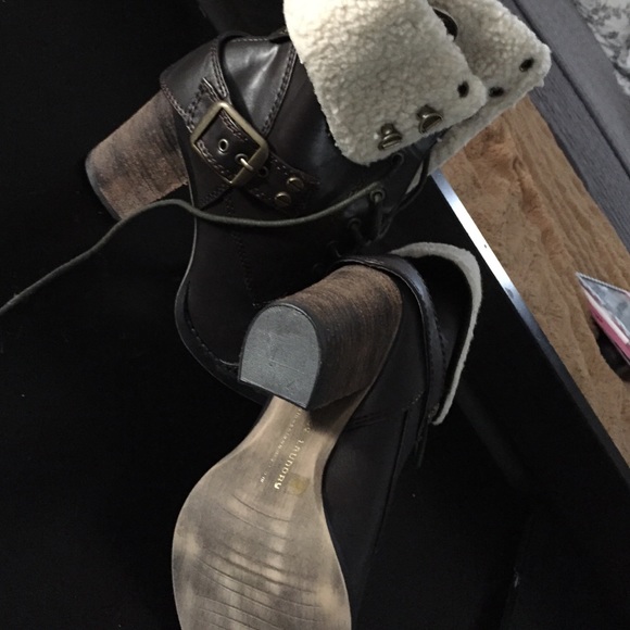 Boot - Picture 4 of 4