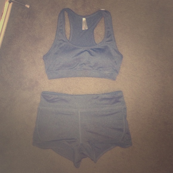 Size small workout gym set sports bra with shorts