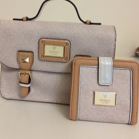 Guess handbag and matching wallet
