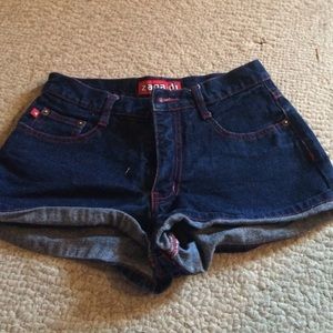 Red lines dark shorts