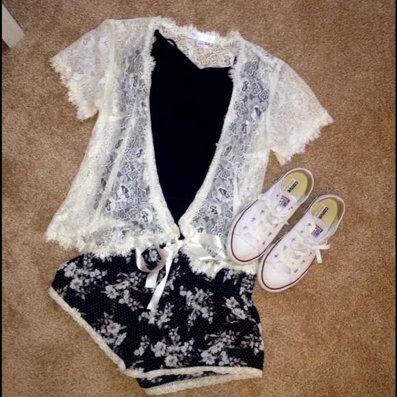 White lace, short sleeve, tie cardigan