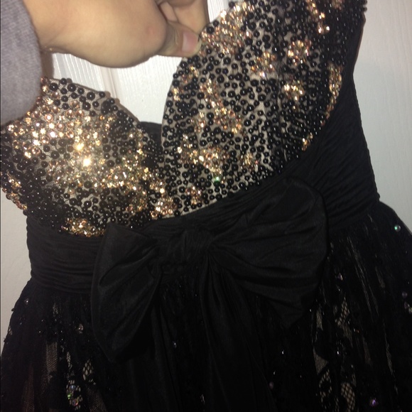 Sherri Hill prom dress - Picture 3 of 4