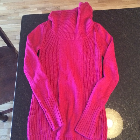 Oversized pink sweater