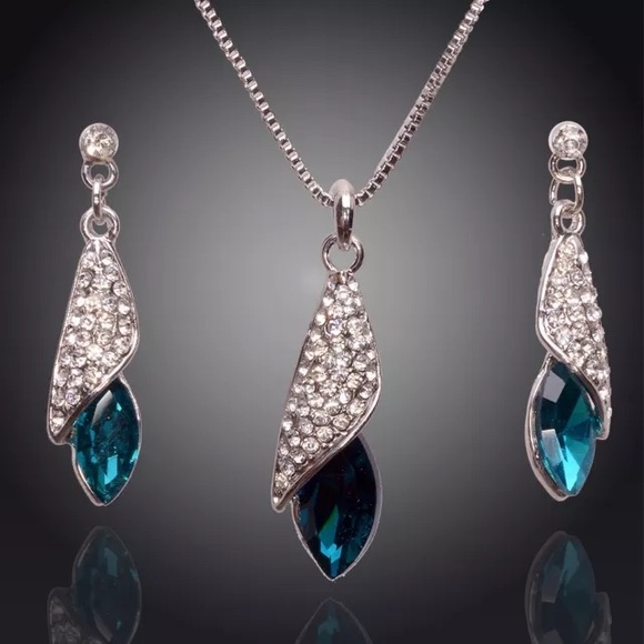Gorgeous aquamarine set