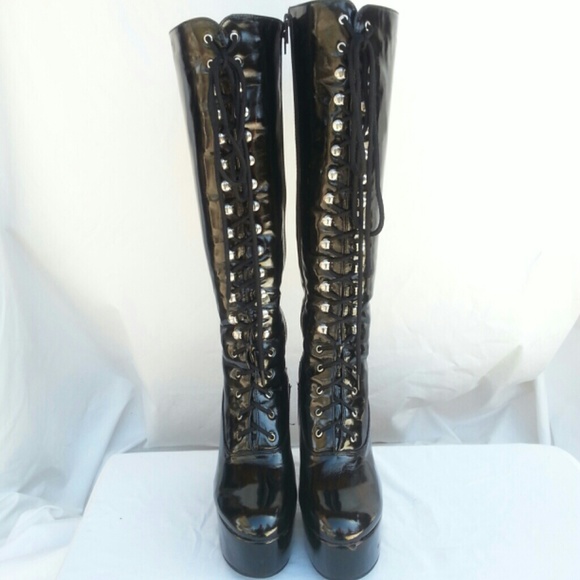 Knee High Lace-Up Platform Boots, VGC, L-9